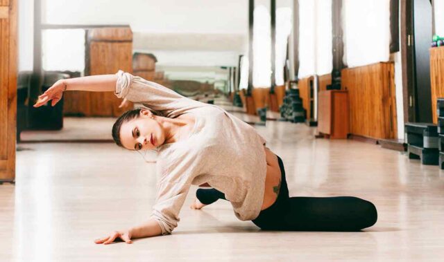 https://mordemsanat.com.tr/wp-content/uploads/2019/04/inner_image_dance_03-640x379.jpg
